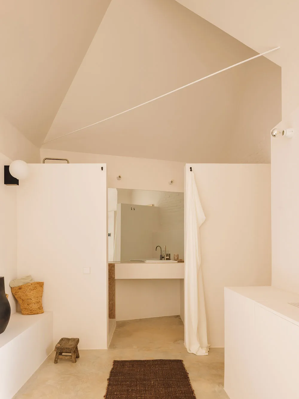 Design moderne avec respect pour le passé : la maison d'hôtes Casa Quatro au Portugal - Gallery image 22