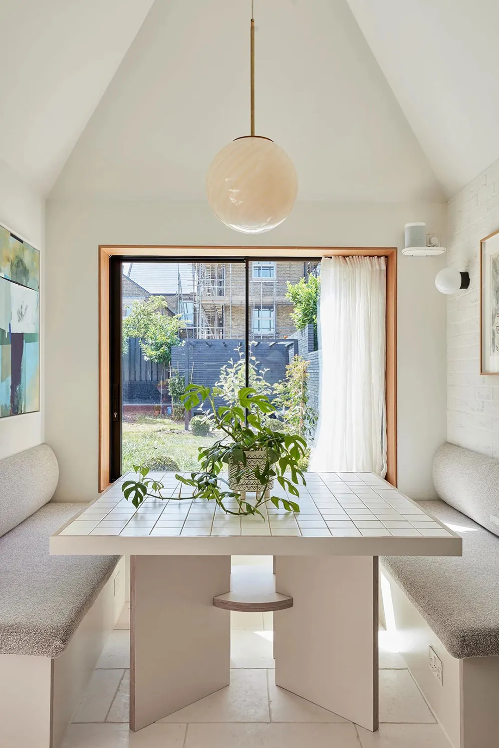 Красочный и игривый интерьер красивого исторического дома в Англии - Gallery image 6