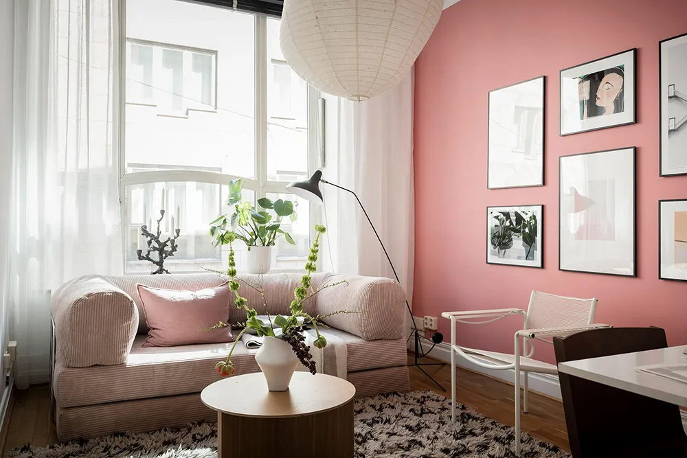 Außergewöhnlich farbenfrohe Farben im skandinavischen Interieur einer schwedischen Wohnung (81 qm) - Gallery image 22