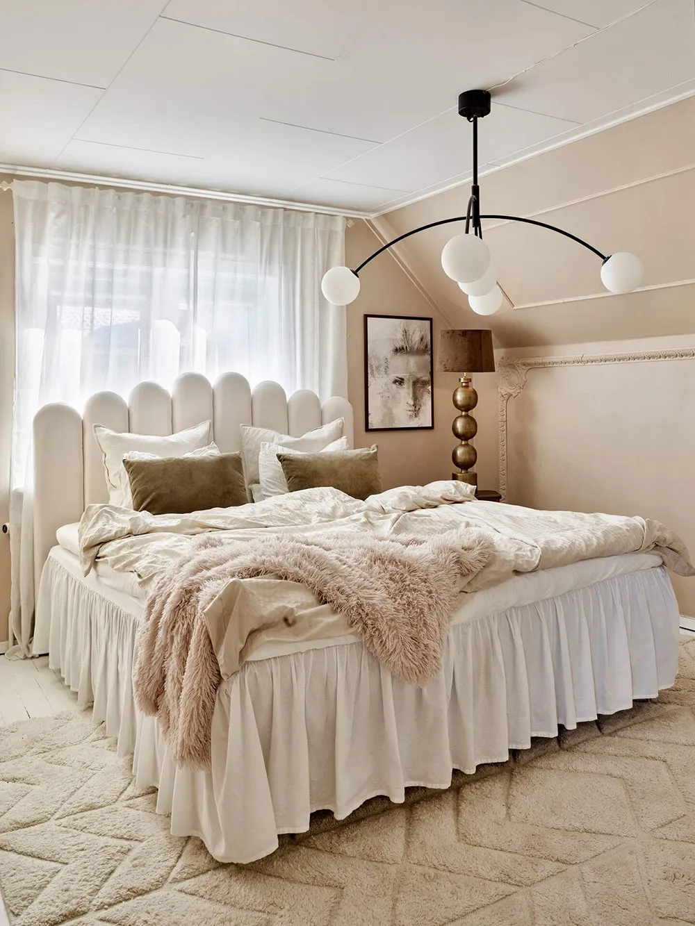 Eleganckie i ciepłe wnętrza szwedzkich kottedży - Gallery image 11