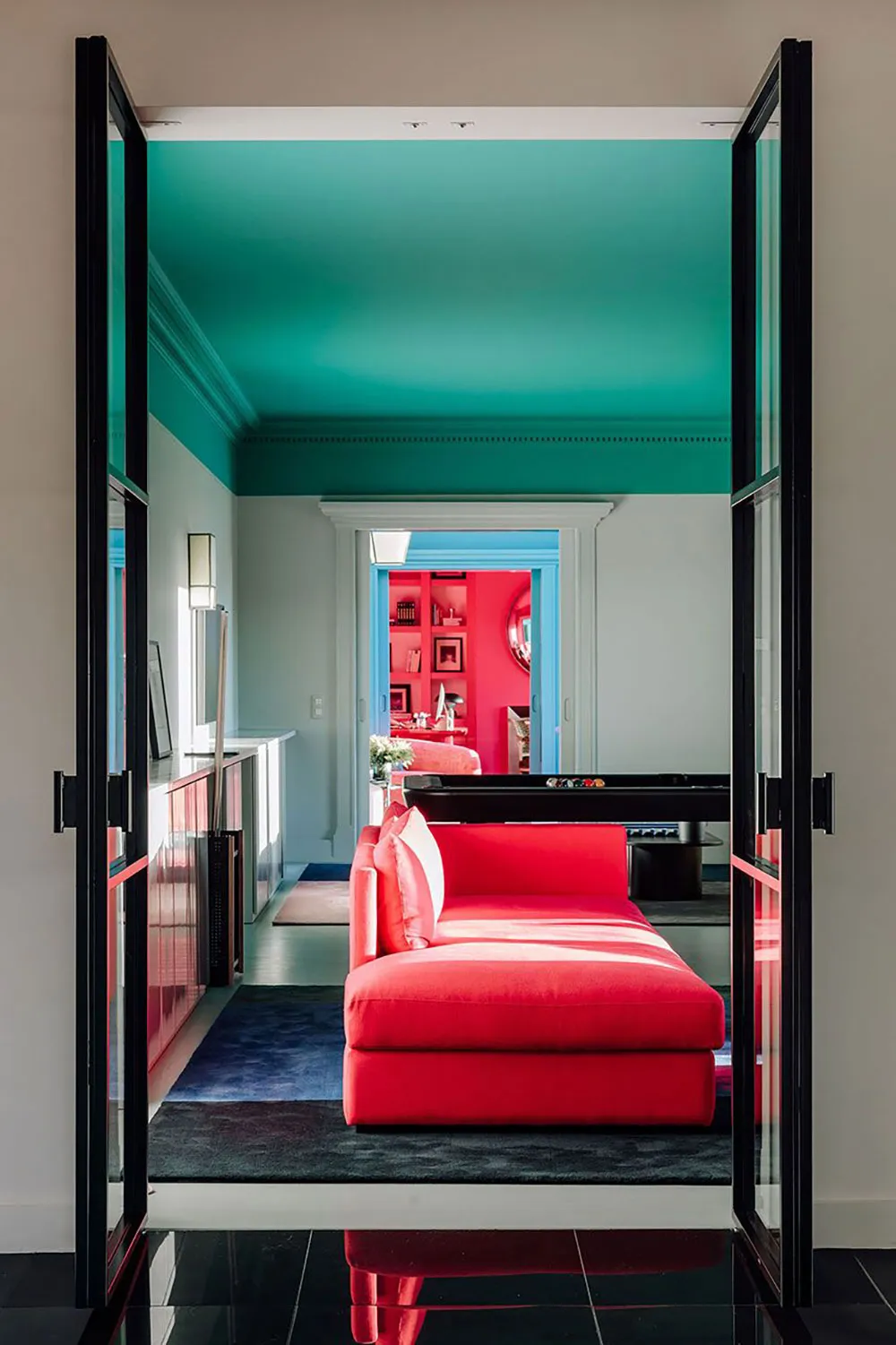 Fuerza del color: un interior extravagante en Portugal - Gallery image 5