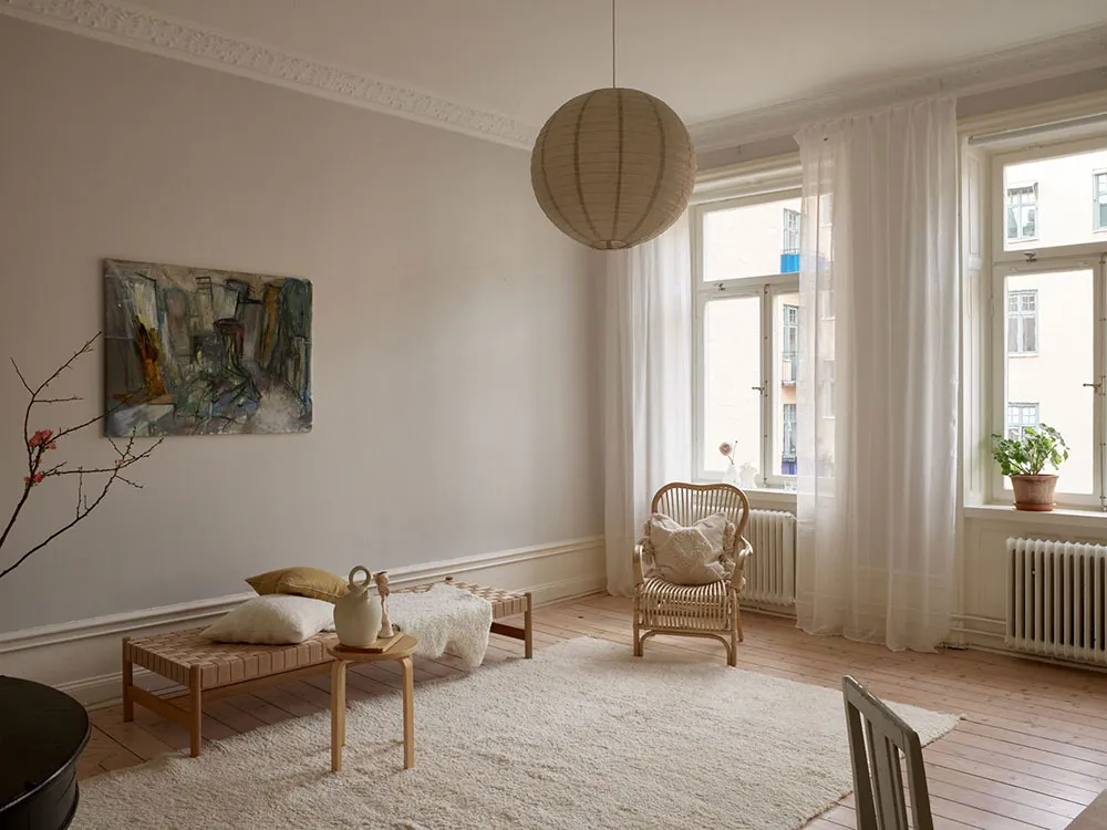 Cozy attic with industrial elements - Gallery image 23