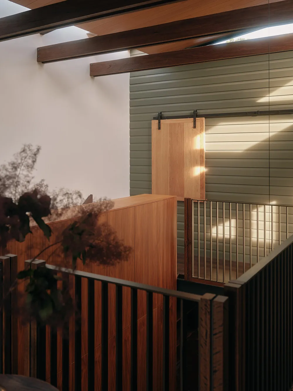 Бетон, дерево и стильный дизайн: дом в Брисбене - Gallery image 9