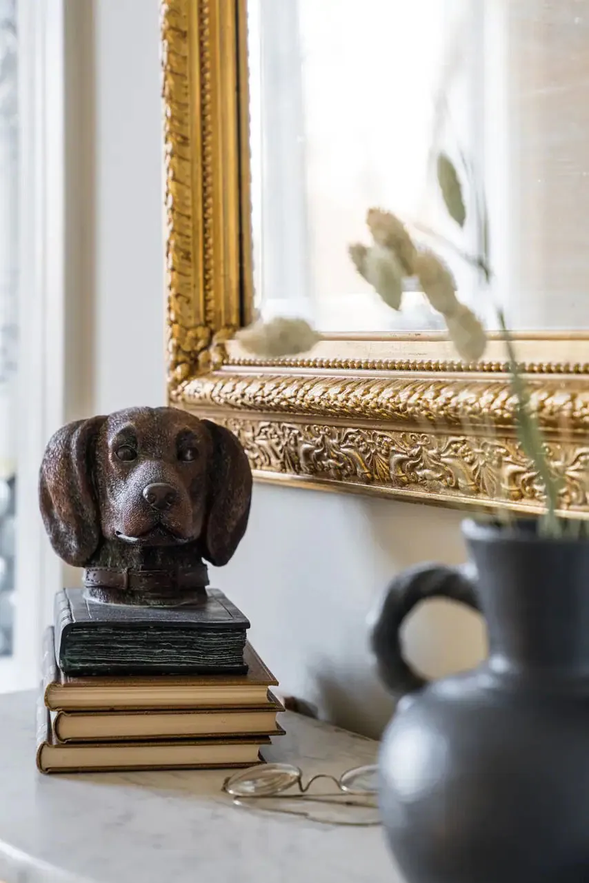 Желтый экстерьер и цветочные обои внутри: душевная дача в Швеции - Gallery image 9