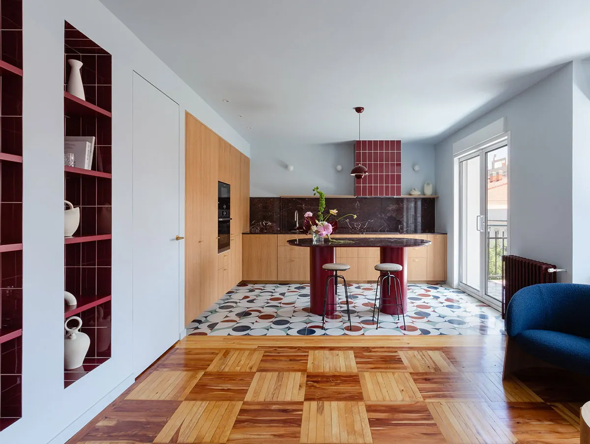 Leuchtende Kacheln im Design einer amerikanischen Paar in Madrid - Gallery image 0