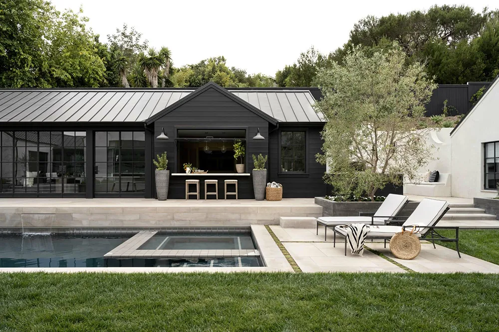 Безупречность натурального дизайна в новом проекте Studio McGee - Gallery image 39