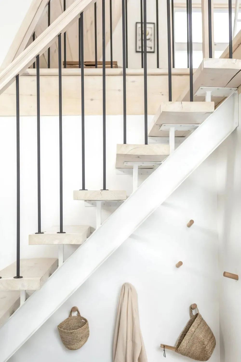 Raj dla introverta: piękny domek w kształcie litery A w kanadyjskim lesie - Gallery image 7