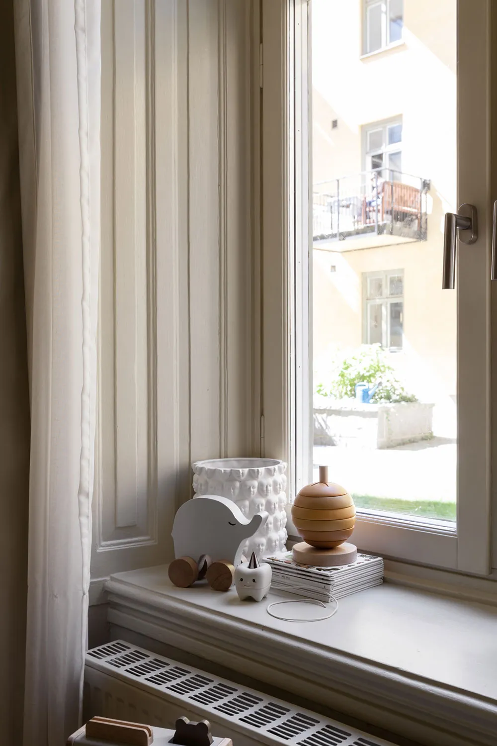 Stylowy nowoczesny apartament z ciepłymi akcentami w Stokholmii (83 m²) - Gallery image 24