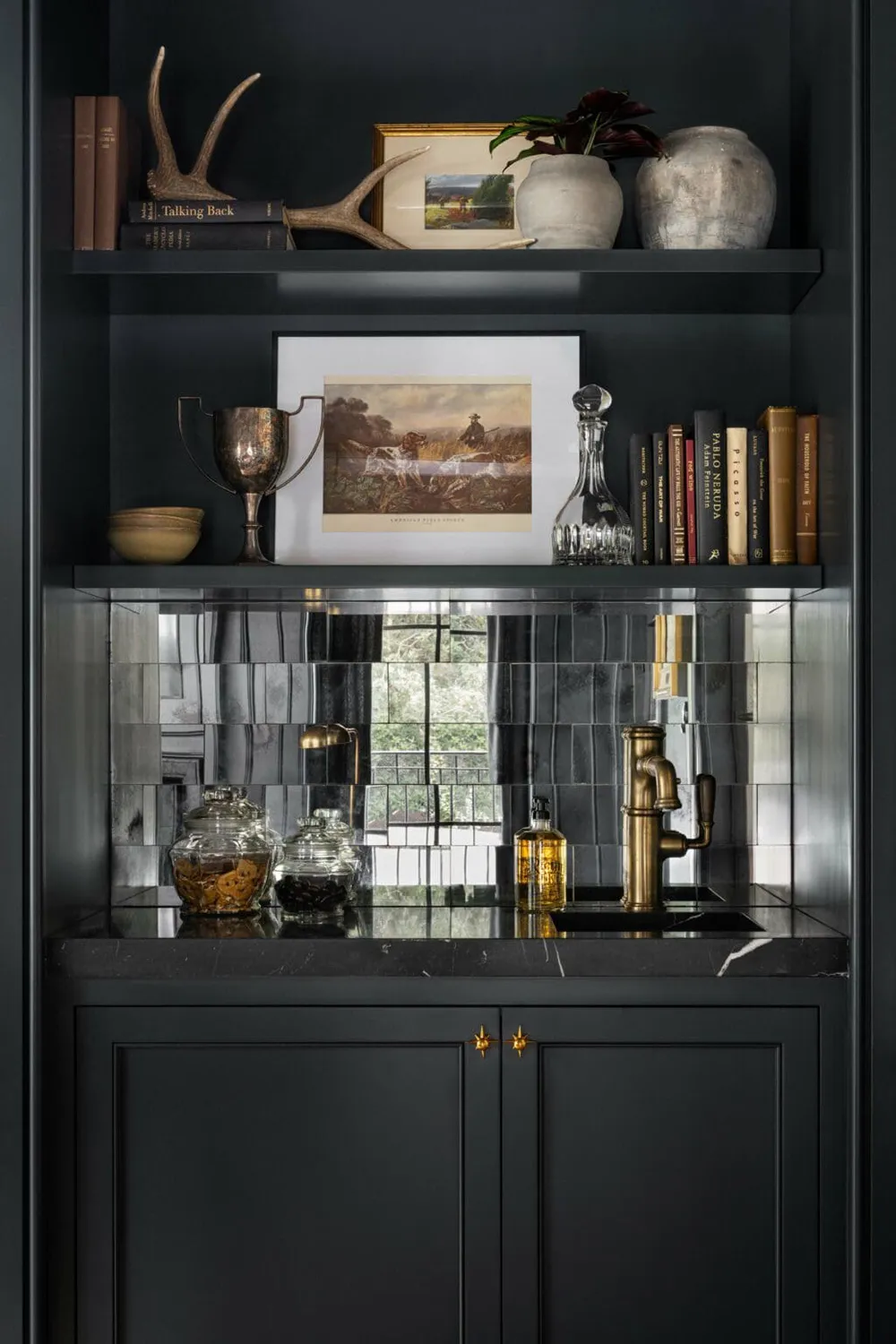 Безупречность натурального дизайна в новом проекте Studio McGee - Gallery image 35