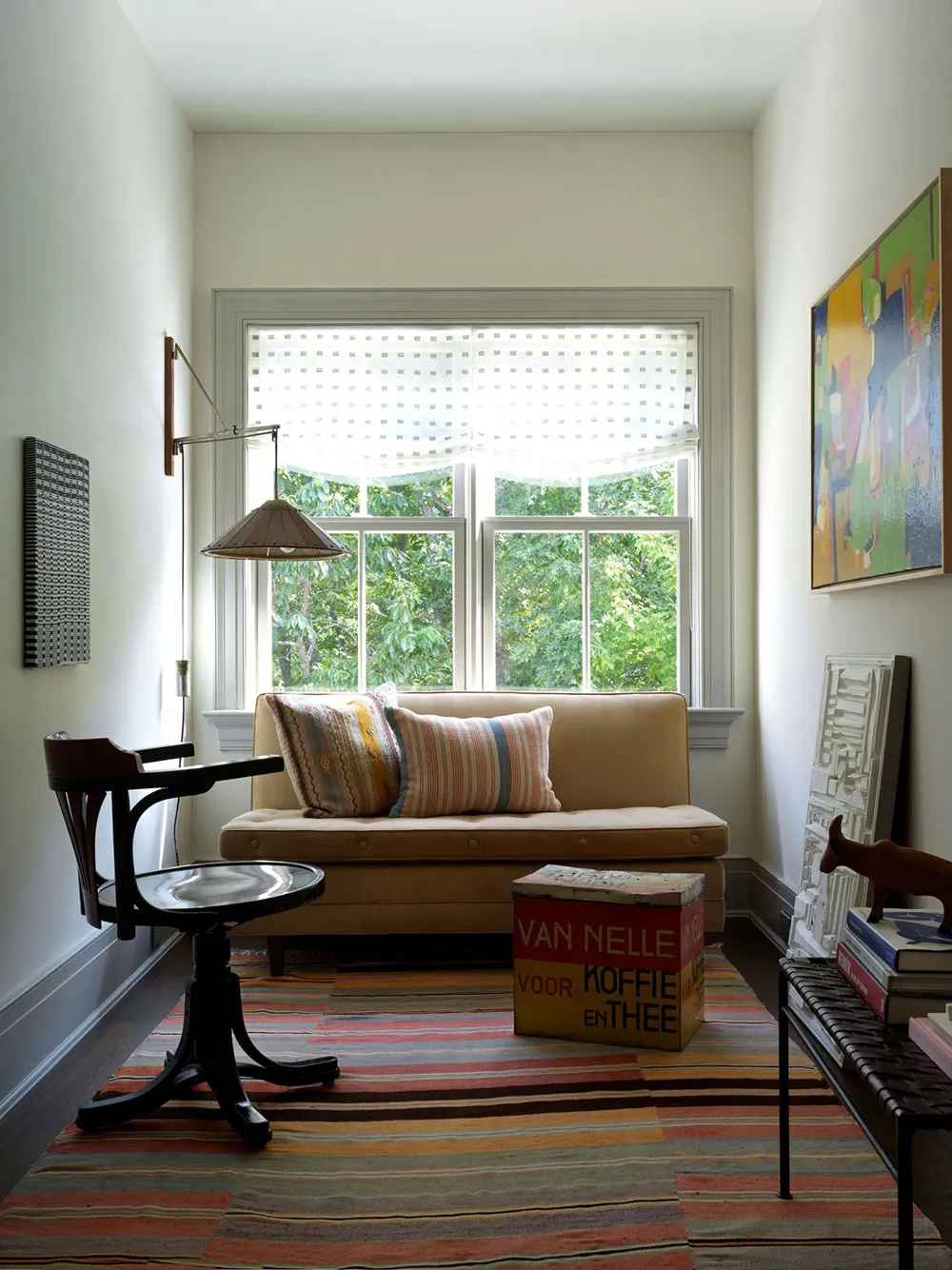 Intérieur traditionnel élégant dans une gamme moderne intéressante à Long Island - Gallery image 12