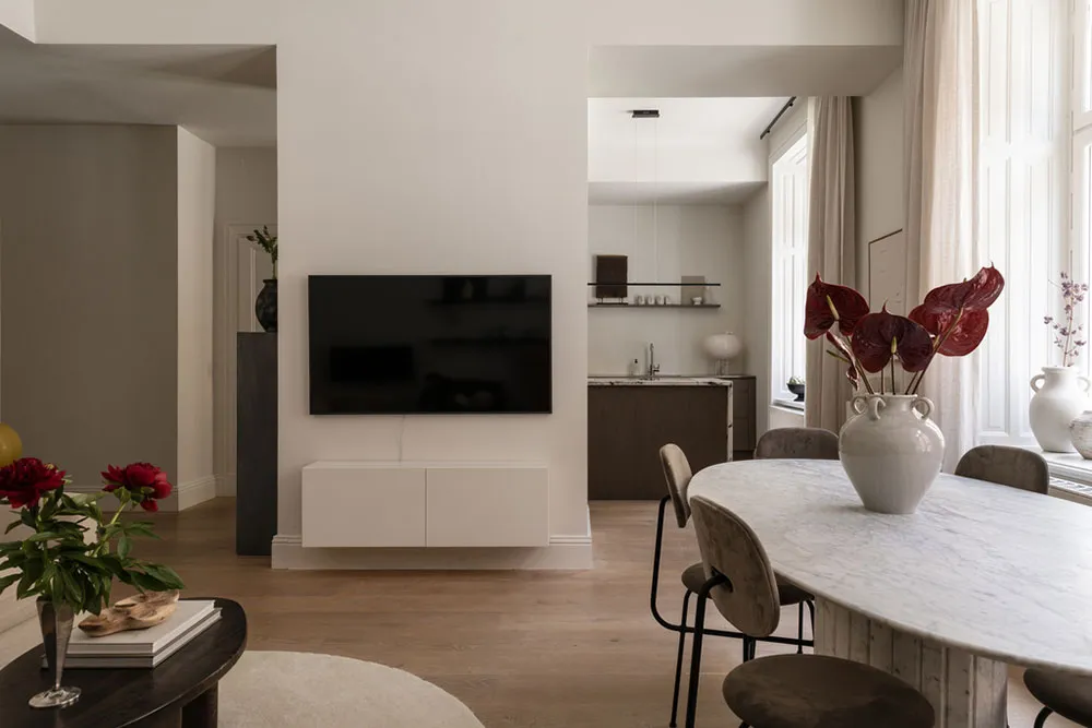 Stylowy nowoczesny apartament z ciepłymi akcentami w Stokholmii (83 m²) - Gallery image 8