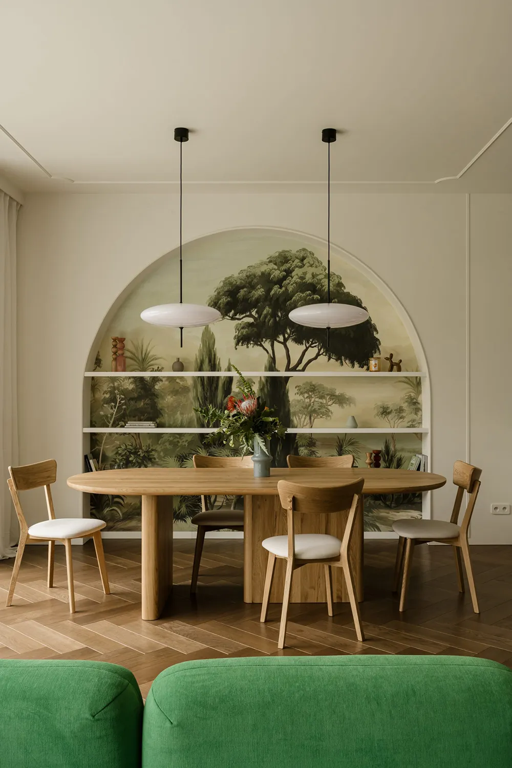 Teintes de vert et motifs exotiques dans la décoration d'une maison moderne à Varsovie - Gallery image 8