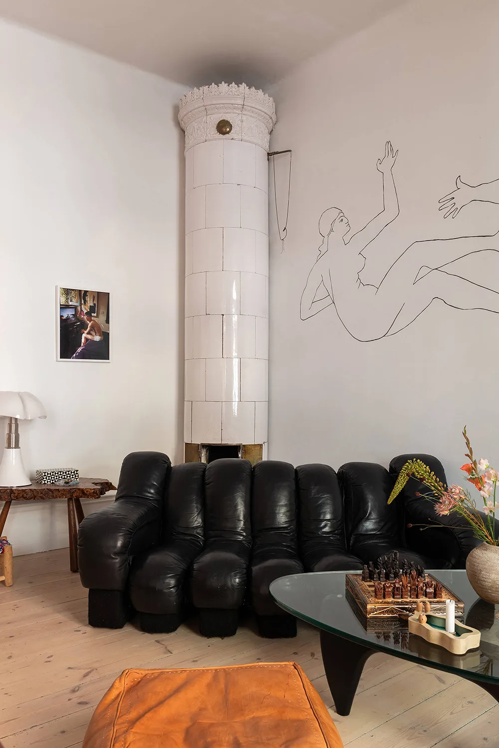 Творческі нотки в інтер'єрі квартири з високими стелями в Стокгольмі (60 кв. м) - Gallery image 8