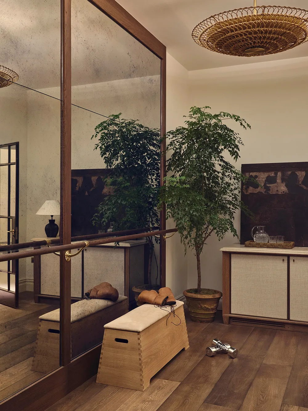 Angenehme erdigfarbene Akzente in den Interieurs eines victorianischen Hauses am Ufer der Themse - Gallery image 11