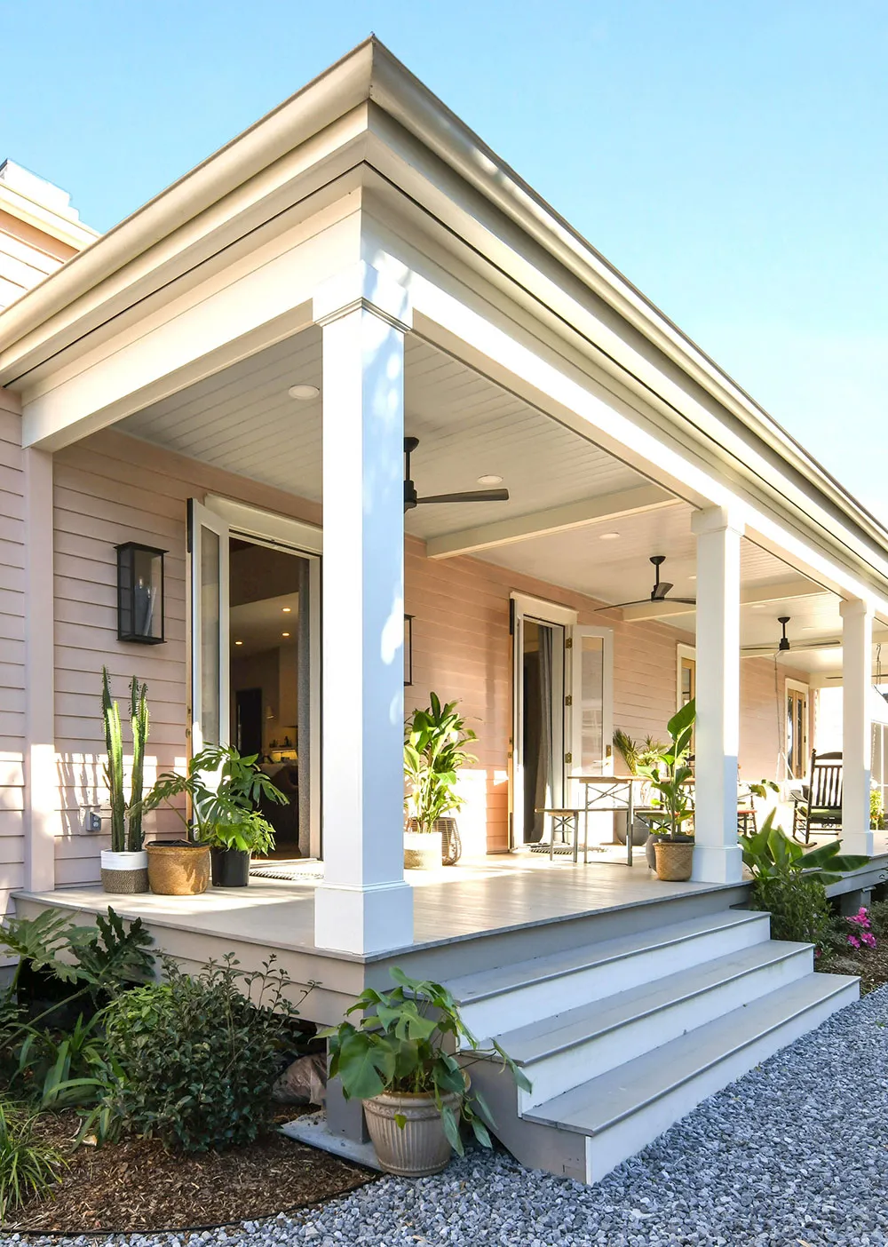 Urocze odbudowywanie pięknej historycznej domu z balkonem w Nowym Orleanie - Gallery image 16