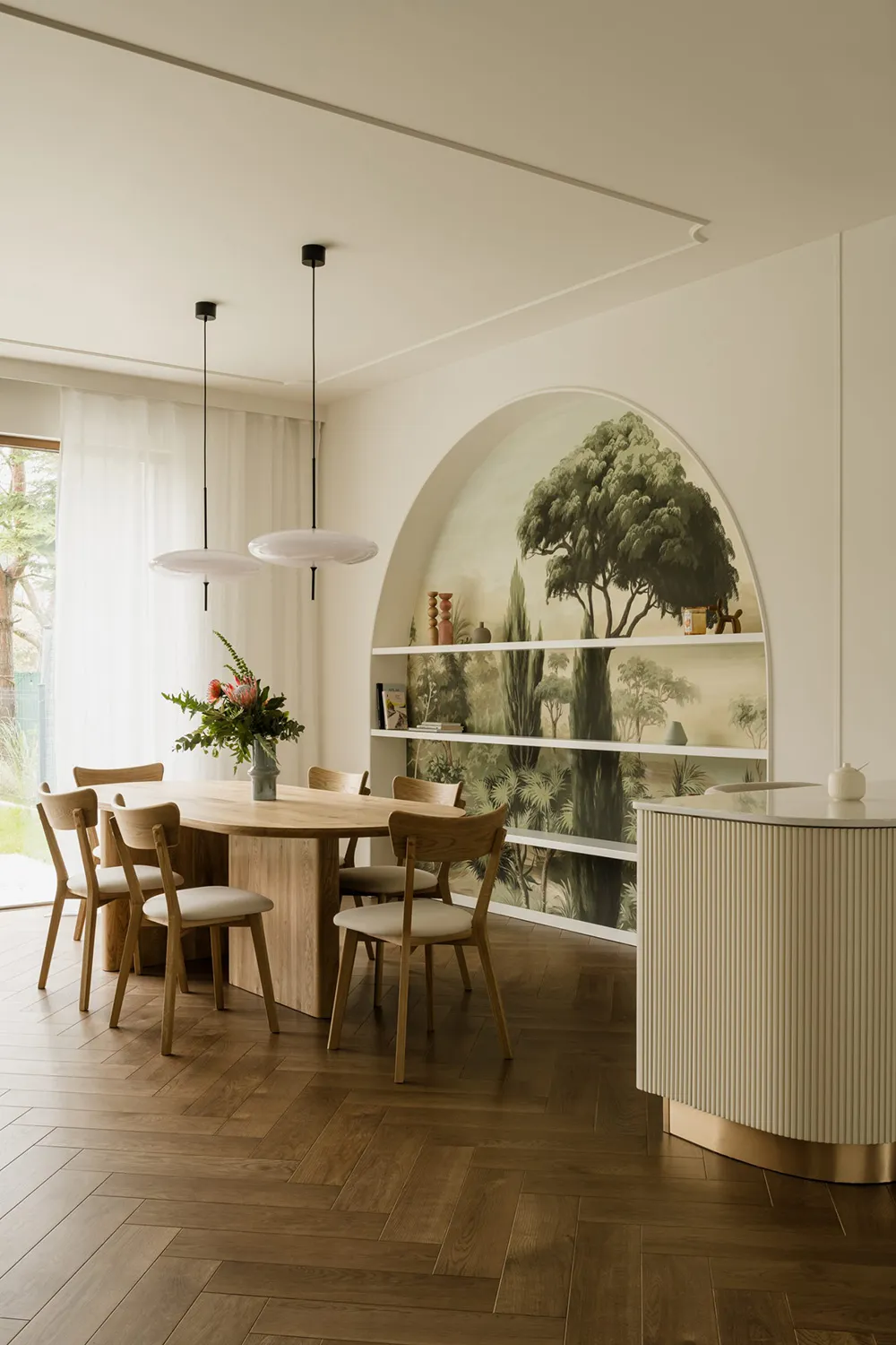 Teintes de vert et motifs exotiques dans la décoration d'une maison moderne à Varsovie - Gallery image 7