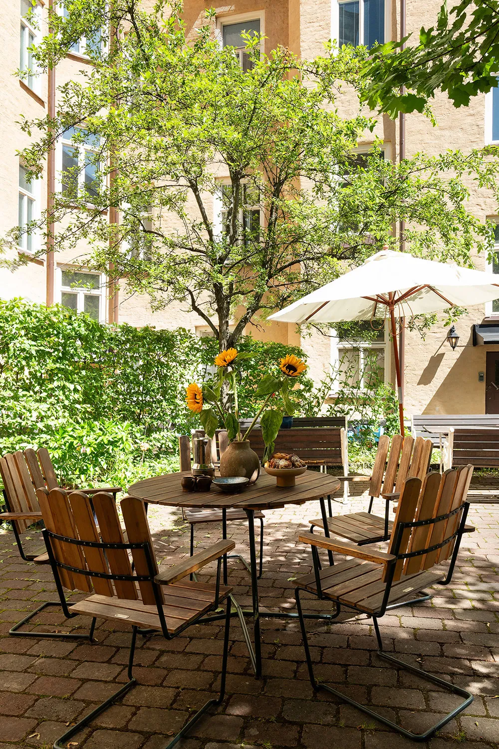 Творческі нотки в інтер'єрі квартири з високими стелями в Стокгольмі (60 кв. м) - Gallery image 22