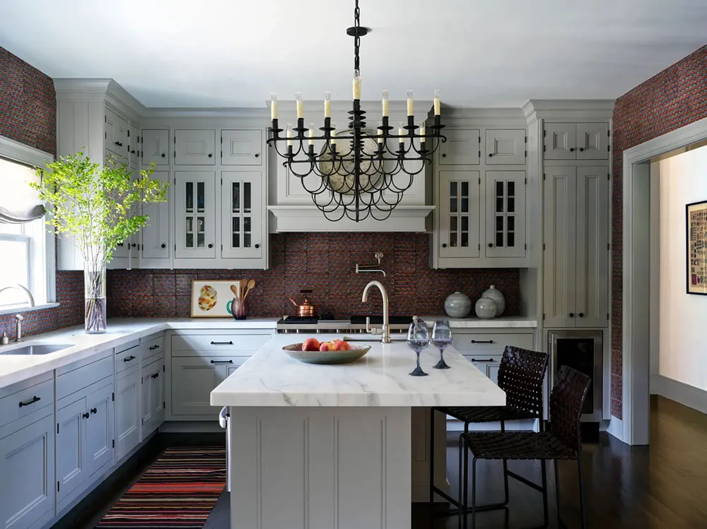 Intérieur traditionnel élégant dans une gamme moderne intéressante à Long Island - Gallery image 4