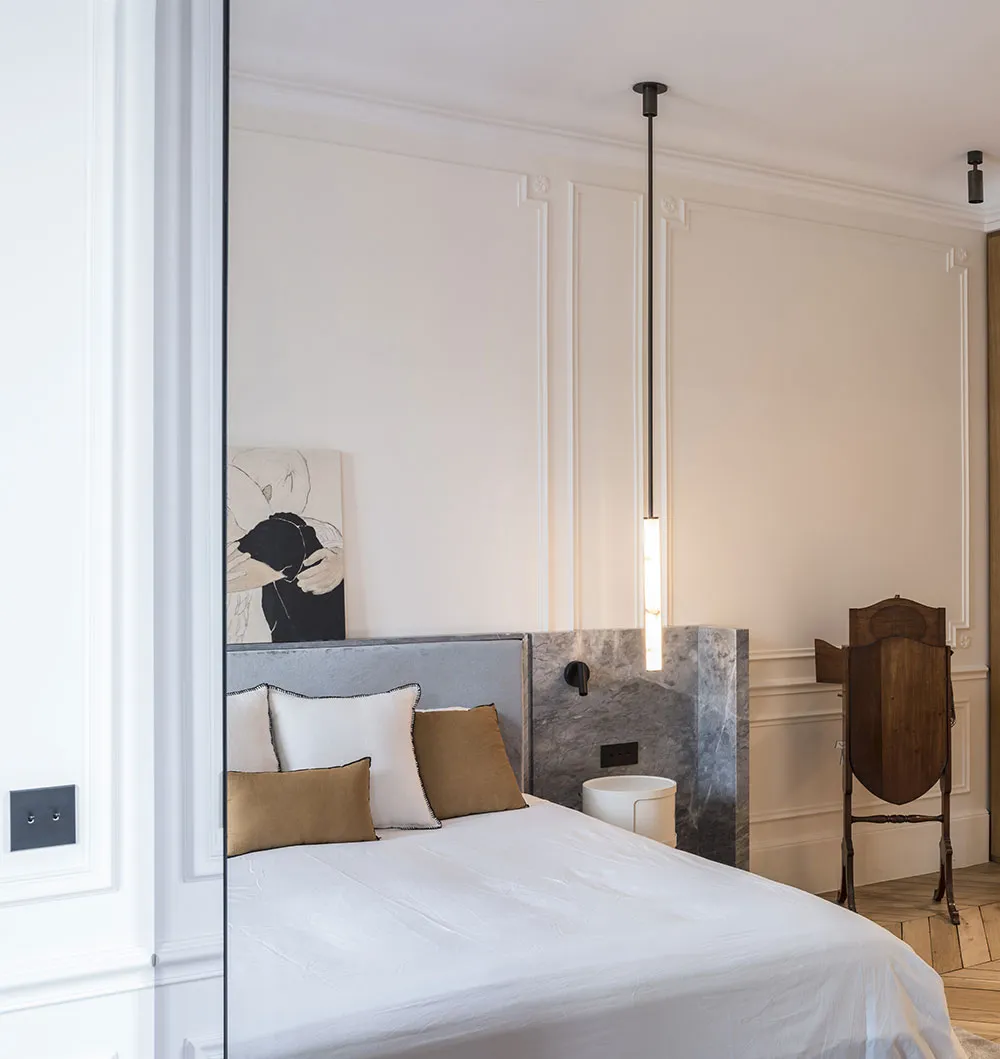 Piękno naturalnego kamienia w eleganckim apartamencie w Paryżu - Gallery image 6