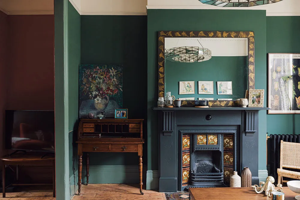 Gusto para los ojos: un townhouse histórico con interiores en paleta de colores intensos en Londres - Gallery image 4