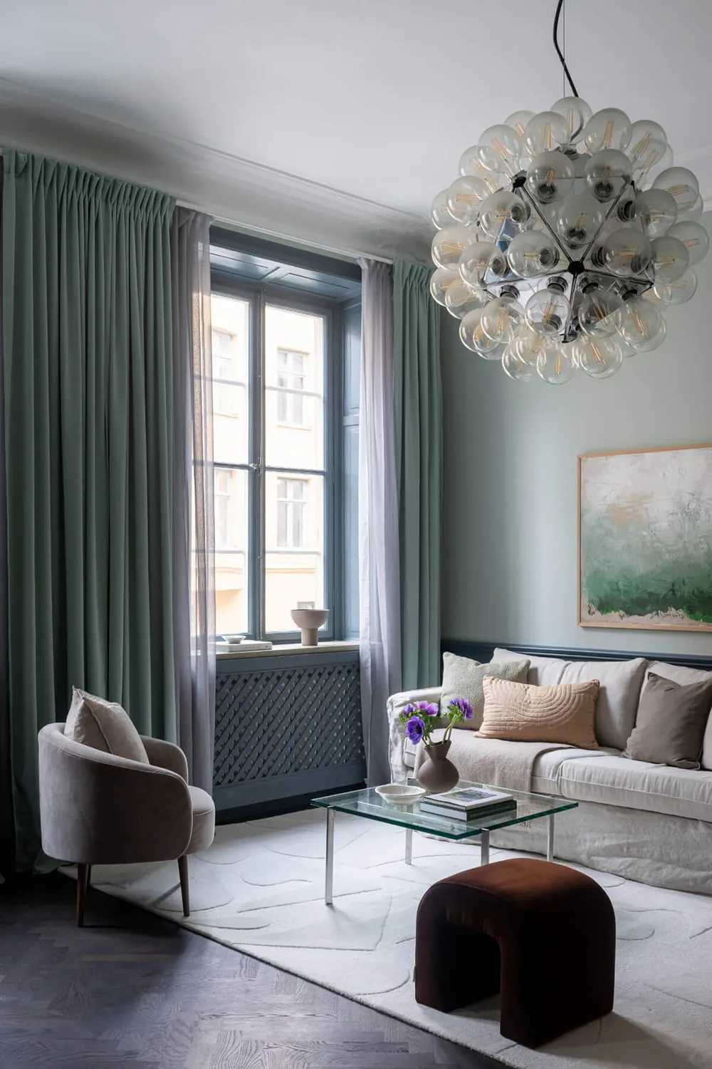 Оттенки синего в дизайне стильной шведской квартиры (54 кв. м) - Gallery image 1