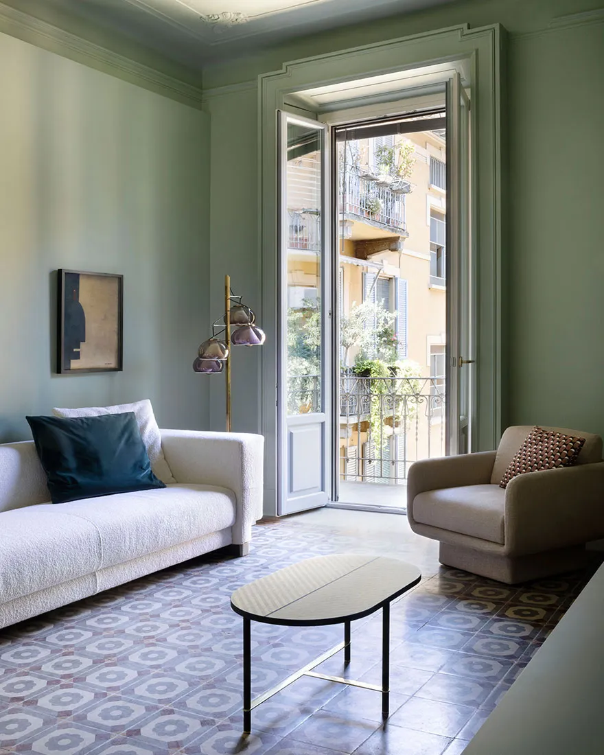 Modna kwatera w spokojnych tonach dla dziennikarza w Mediolanie - Gallery image 2