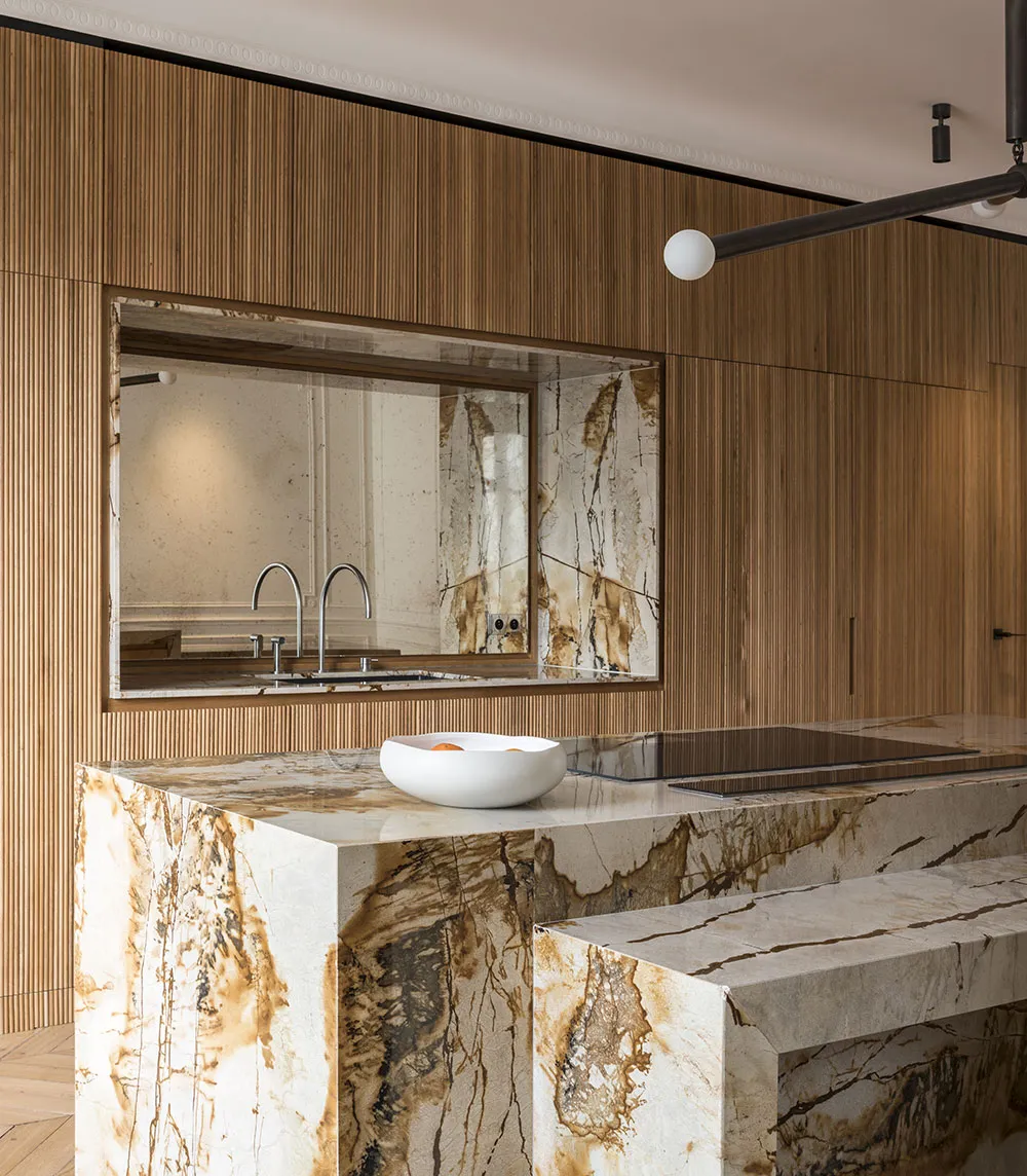 Piękno naturalnego kamienia w eleganckim apartamencie w Paryżu - Gallery image 8