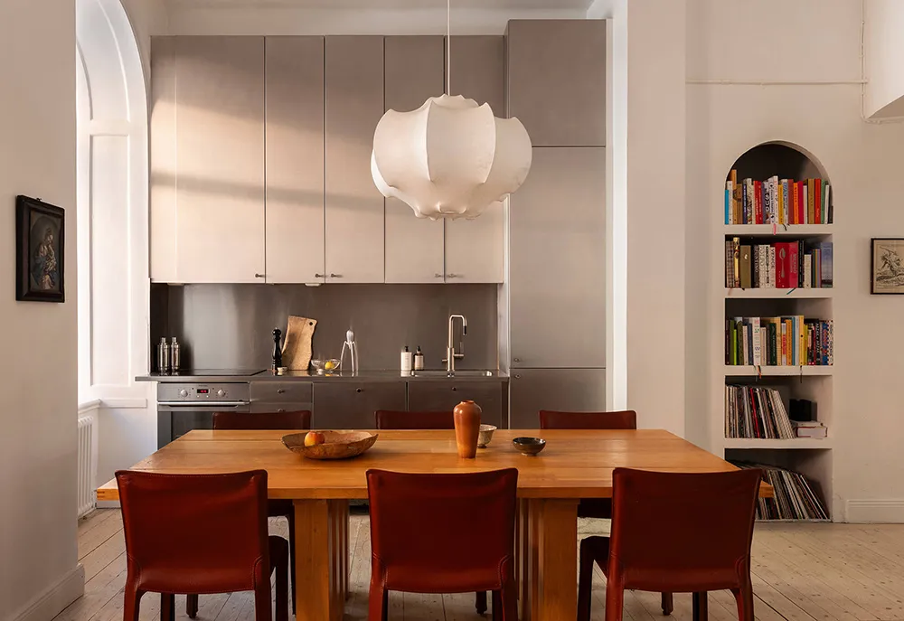 Творческі нотки в інтер'єрі квартири з високими стелями в Стокгольмі (60 кв. м) - Gallery image 3