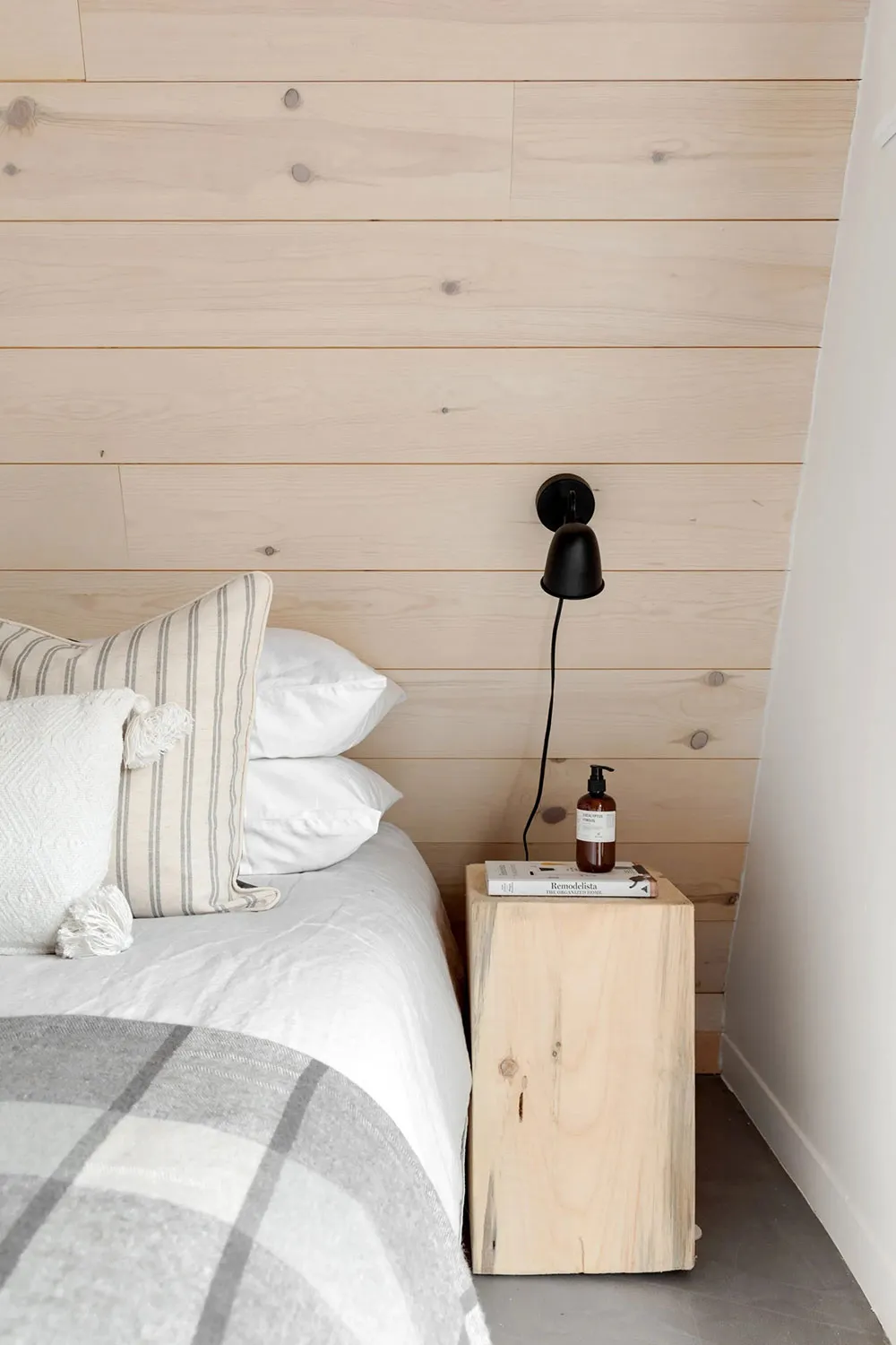 Raj dla introverta: piękny domek w kształcie litery A w kanadyjskim lesie - Gallery image 9