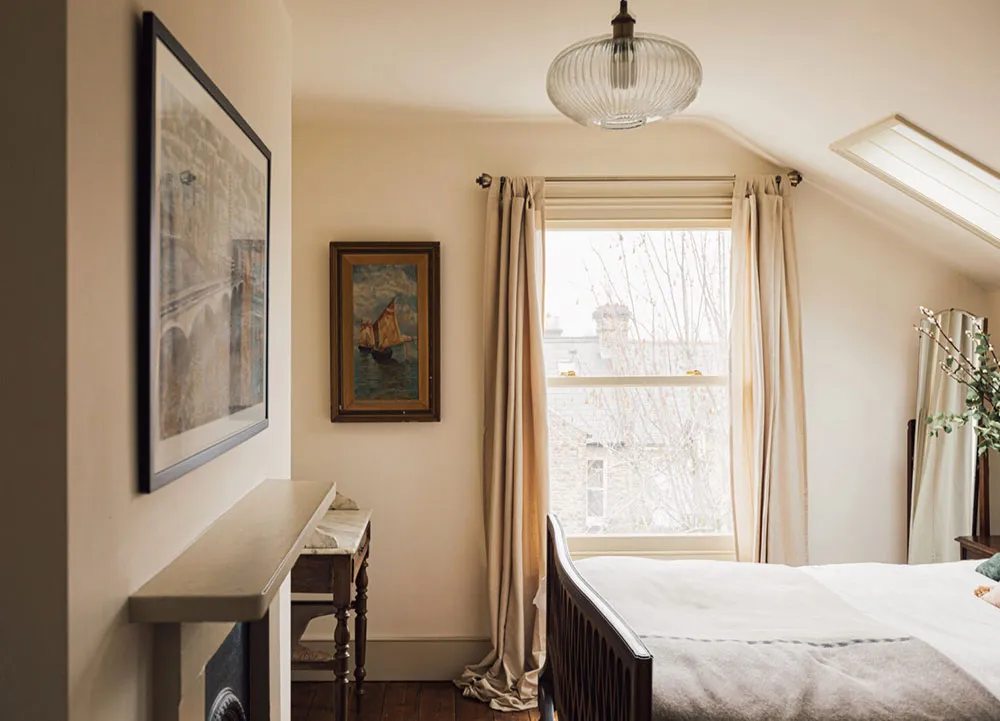 Gusto para los ojos: un townhouse histórico con interiores en paleta de colores intensos en Londres - Gallery image 21