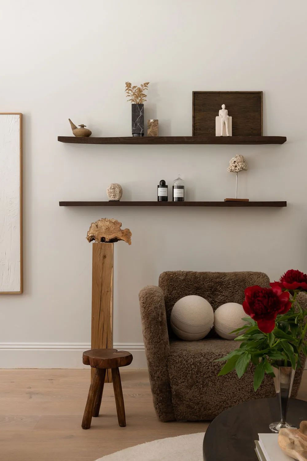 Stylowy nowoczesny apartament z ciepłymi akcentami w Stokholmii (83 m²) - Gallery image 5