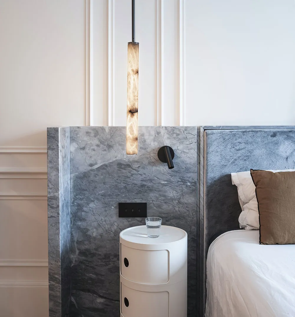 Piękno naturalnego kamienia w eleganckim apartamencie w Paryżu - Gallery image 7