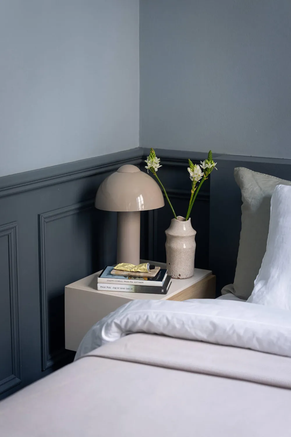 Оттенки синего в дизайне стильной шведской квартиры (54 кв. м) - Gallery image 10