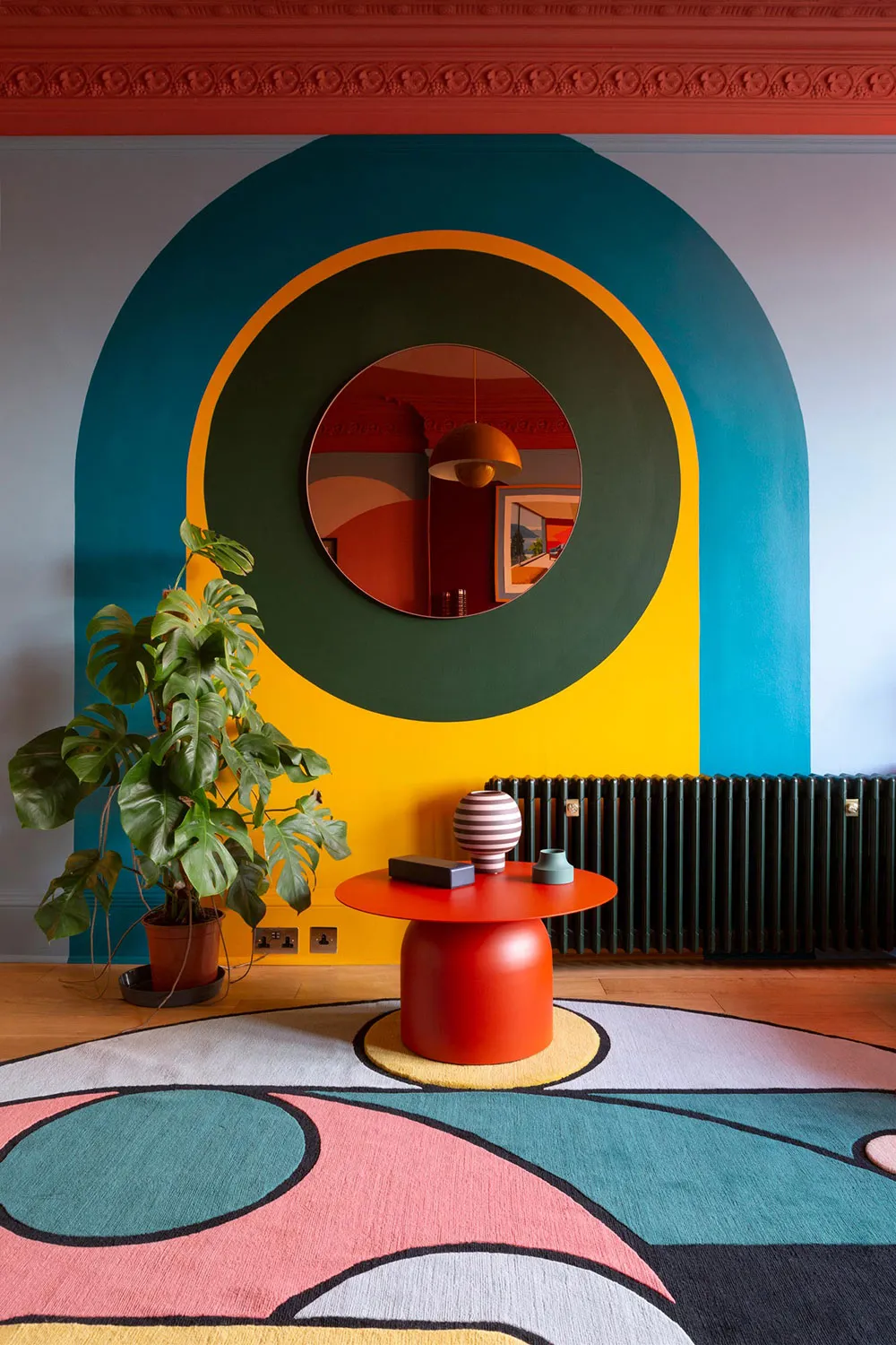 Explosion of Bright Colors in the Home of a Computer Game Developer in Edinburgh - Gallery image 4