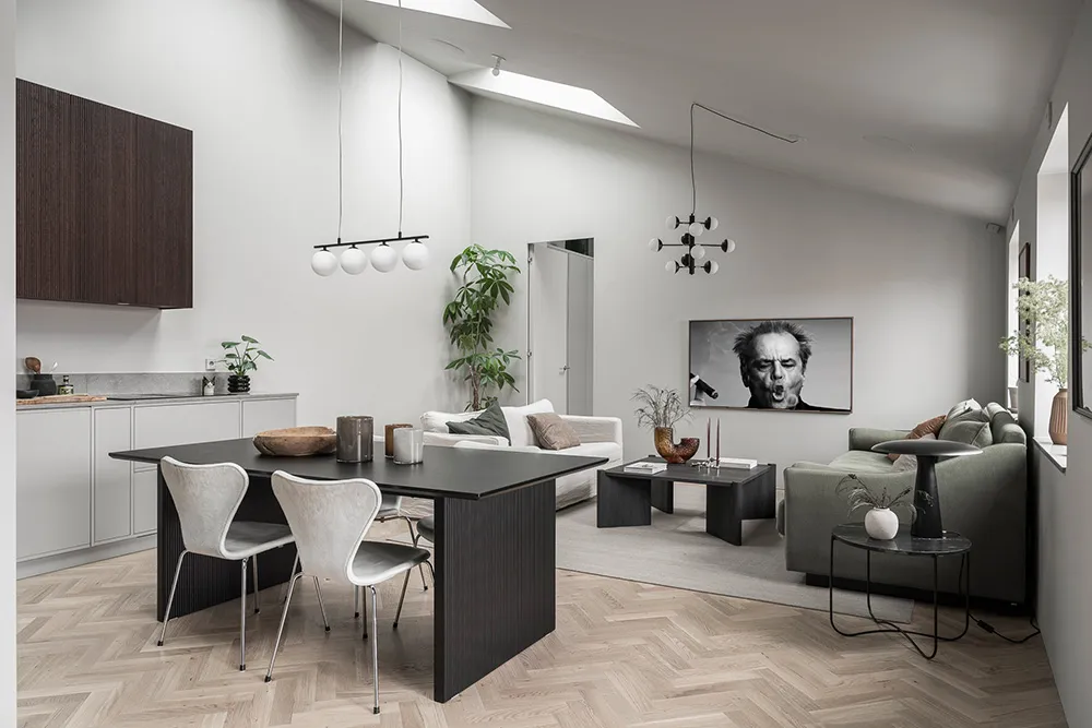 Modest Color Palette and Open Living Room: Stylish Apartment in Gothenburg (67 sq m) - Gallery image 3