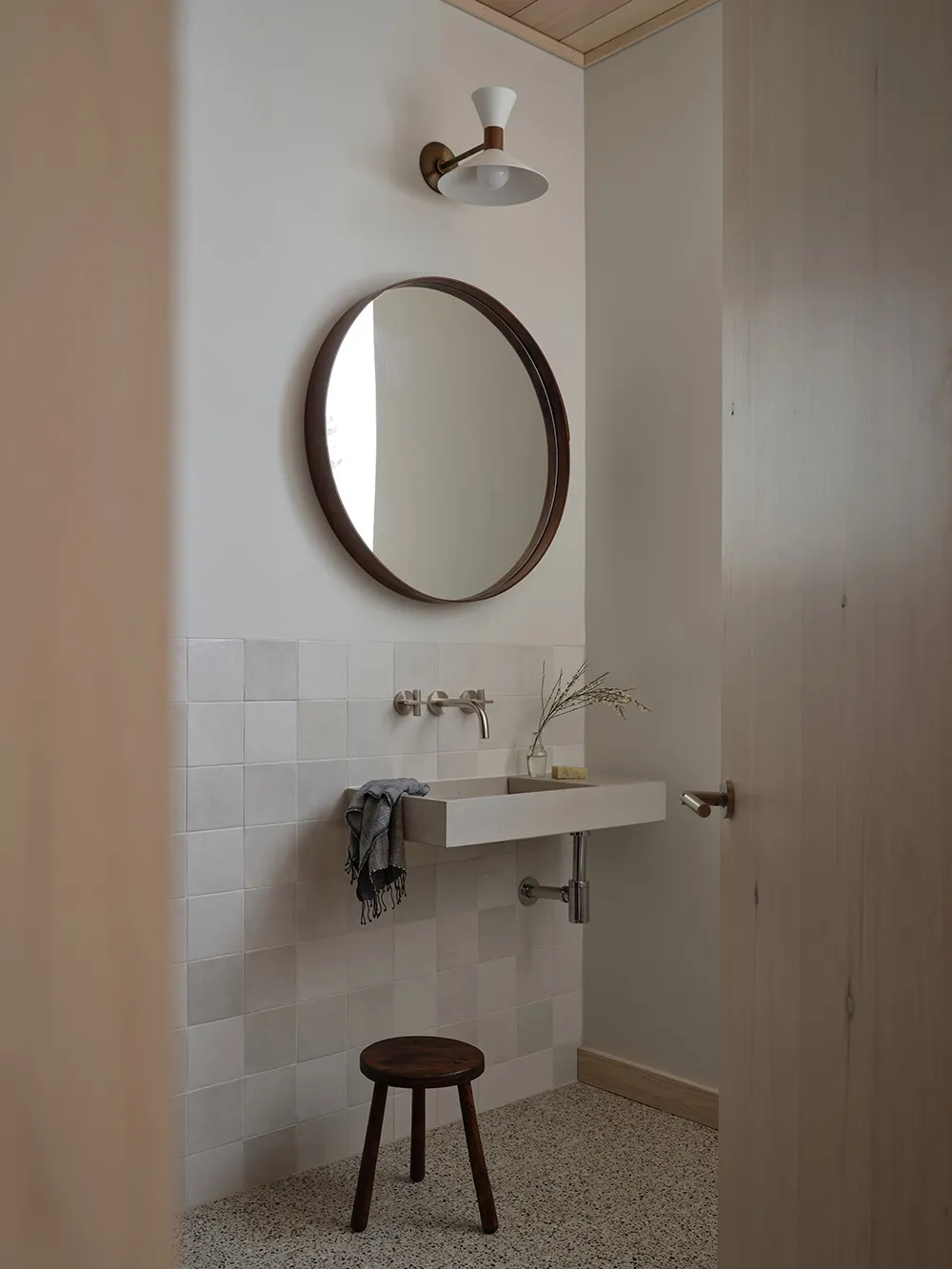 Современный дом на горнолыжном курорте с уютными интерьерами - Gallery image 14