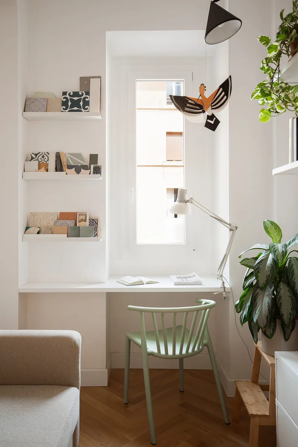 De una antigua y pequeña vivienda a un espacio moderno y luminoso: apartamento de diseñador en Roma (65 m²) - Gallery image 8