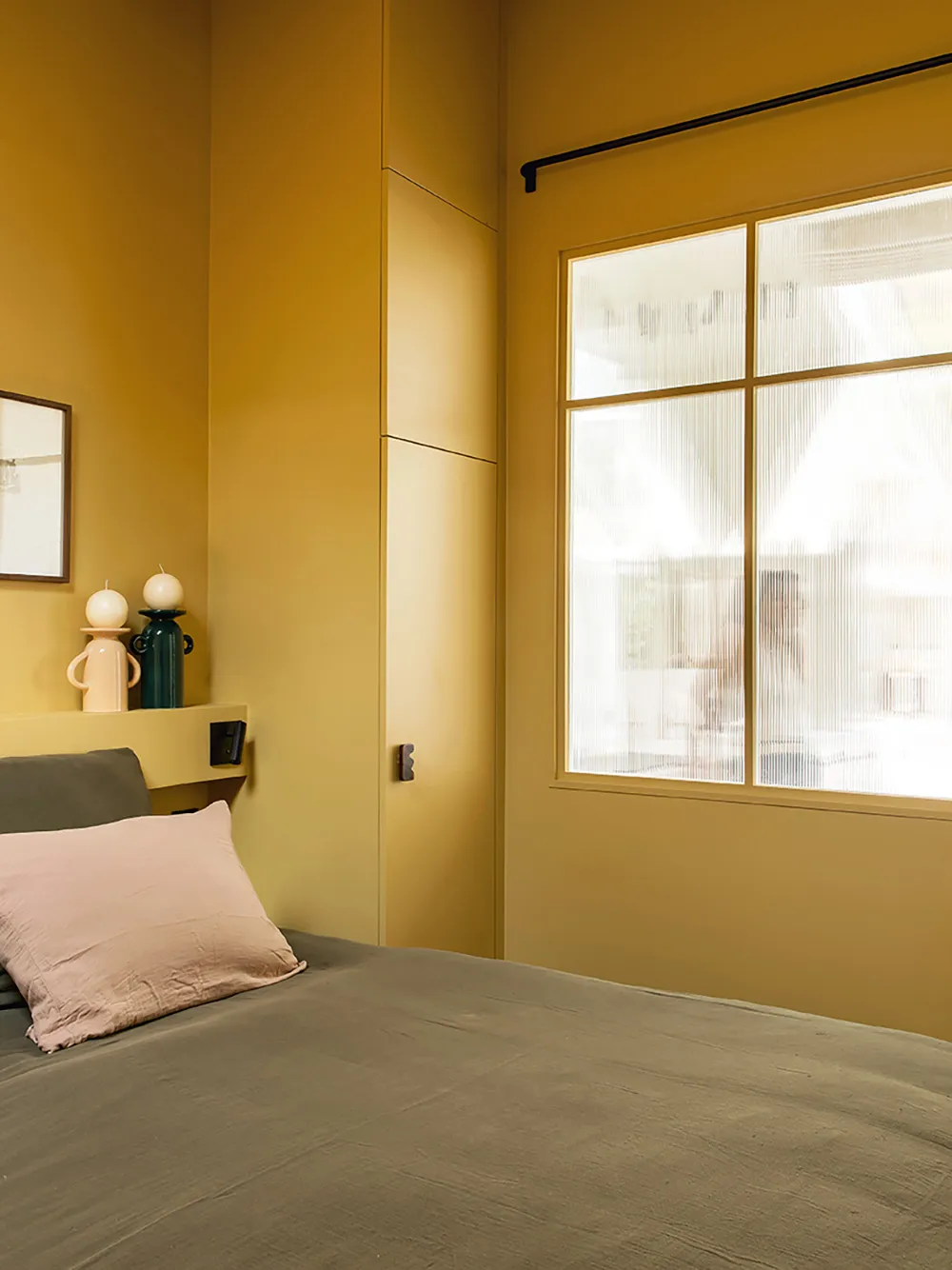 Petite appartement avec plafond vitré à Paris (40 m²) - Gallery image 12