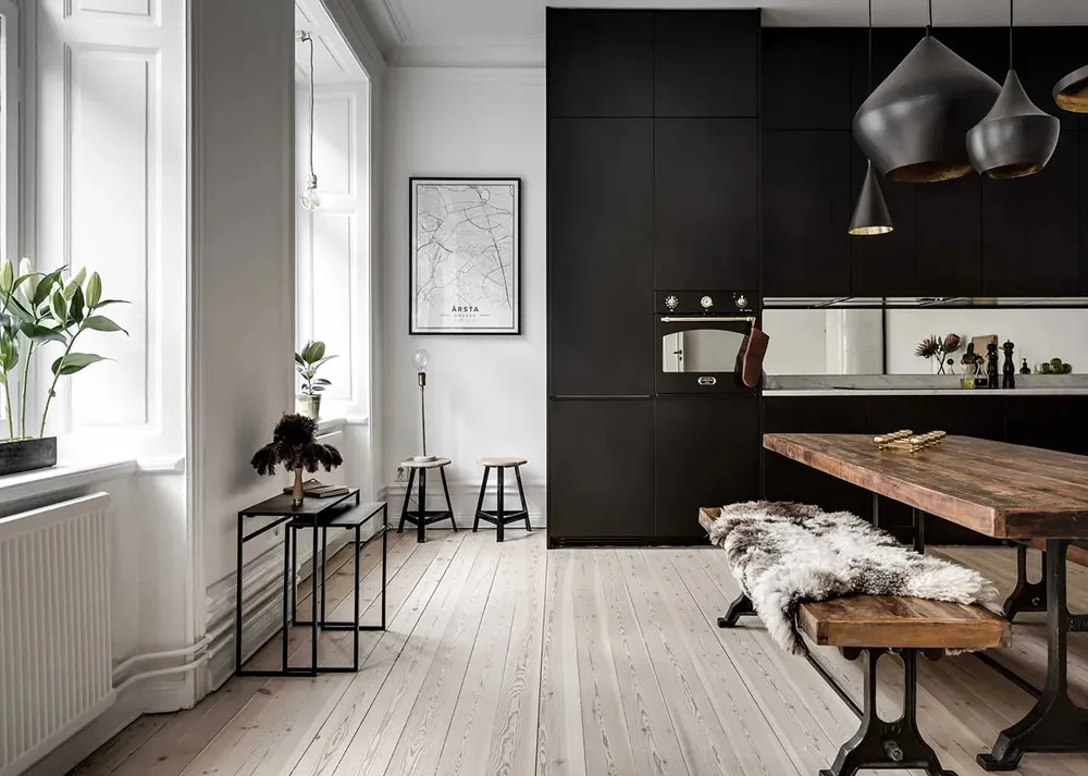 Шведская квартира с парижскими нотками и чёрной кухней - Gallery image 4