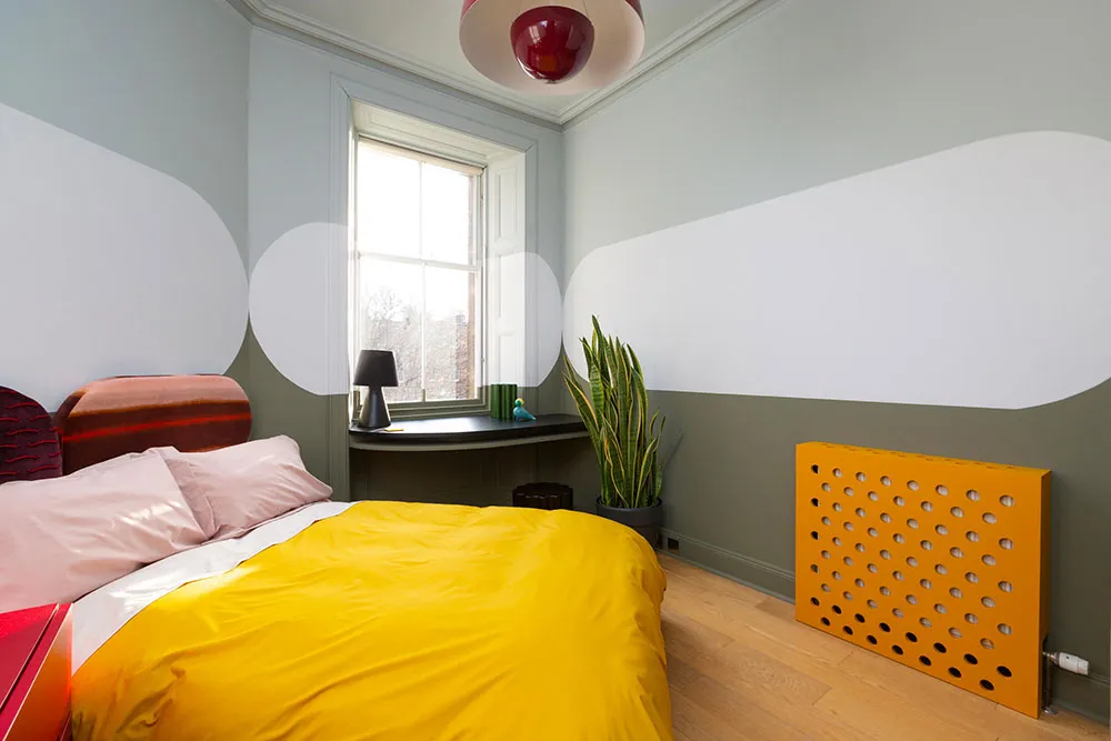 Explosion of Bright Colors in the Home of a Computer Game Developer in Edinburgh - Gallery image 13