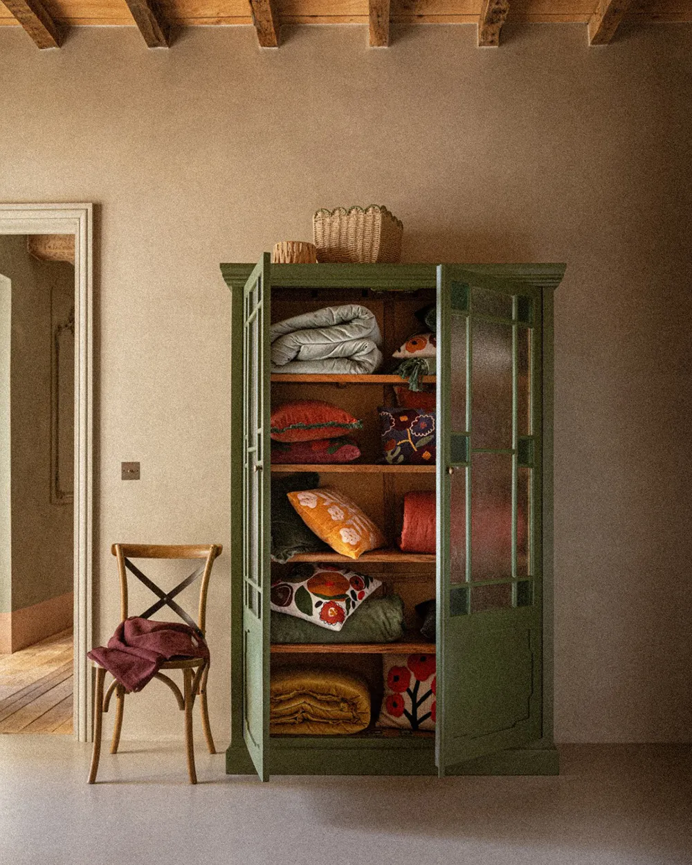 Feliz Navidad con fondo elegante de madera: colección Maisons du Monde - Gallery image 9