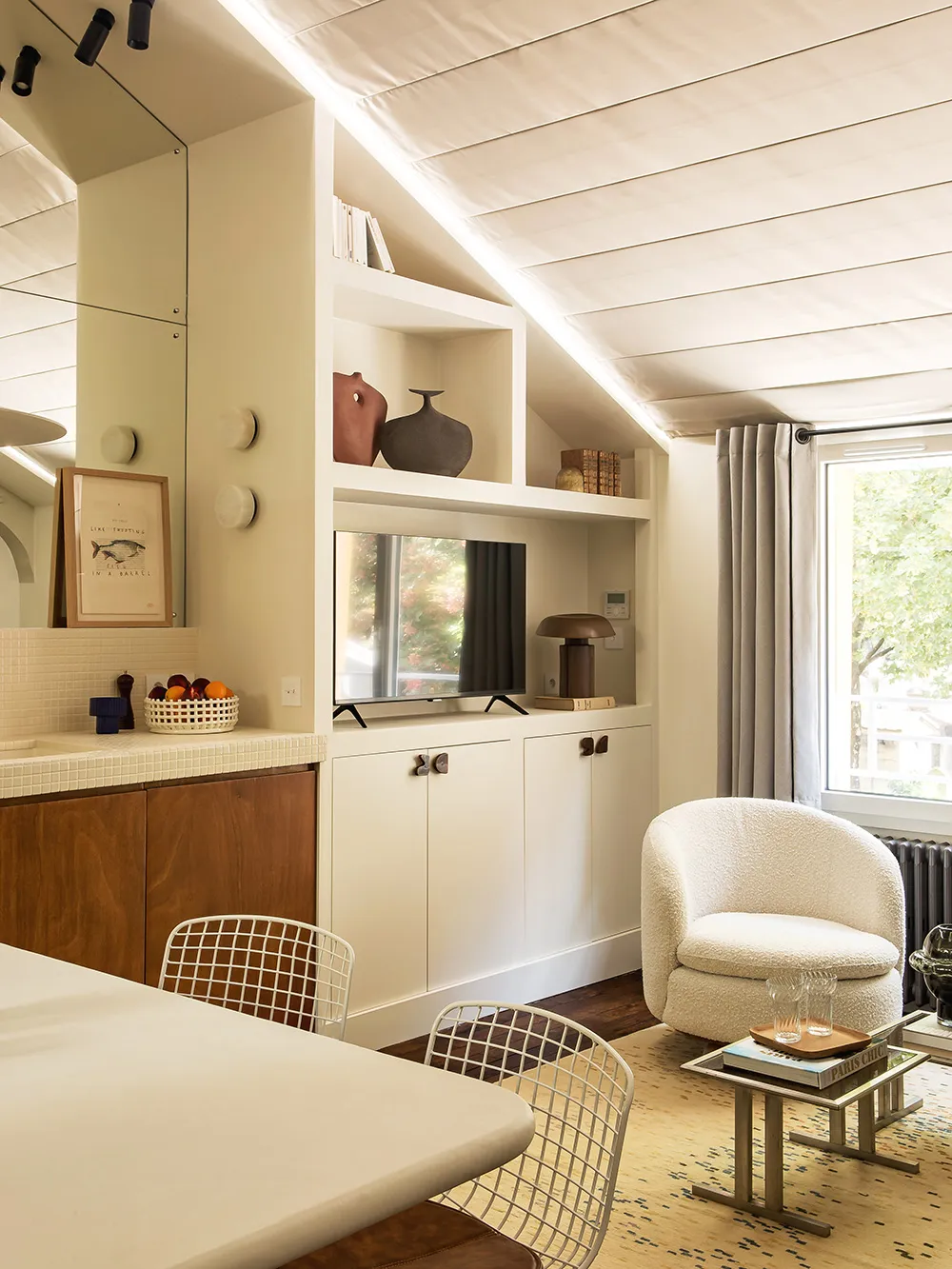 Petite appartement avec plafond vitré à Paris (40 m²) - Gallery image 16