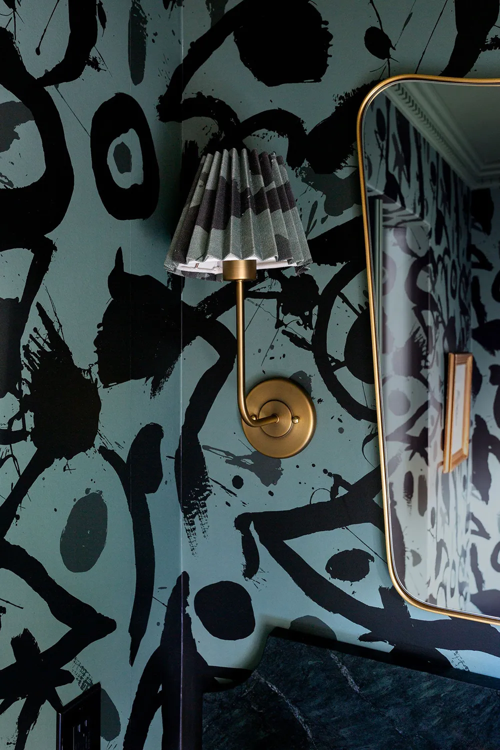 Красивые обои и детали вне времени: дом в Лос-Анджелесе - Gallery image 19