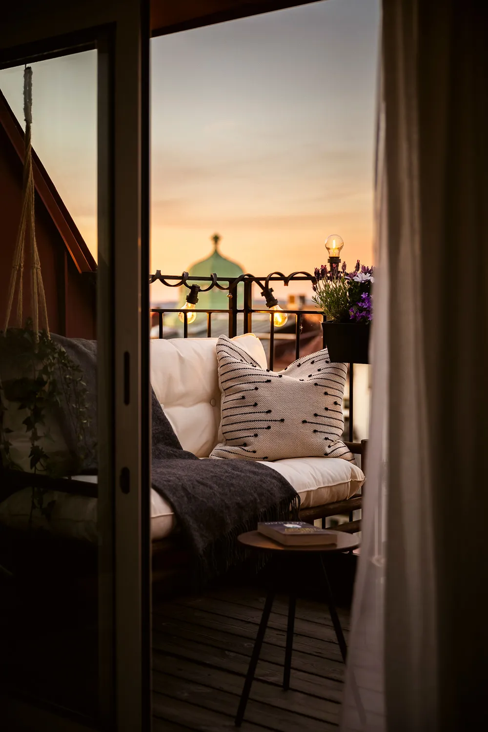 Luz de mansarda en Geteborg que parece más grande de lo que realmente es (45 m²) - Gallery image 19