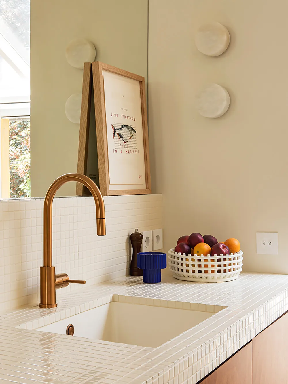 Petite appartement avec plafond vitré à Paris (40 m²) - Gallery image 2