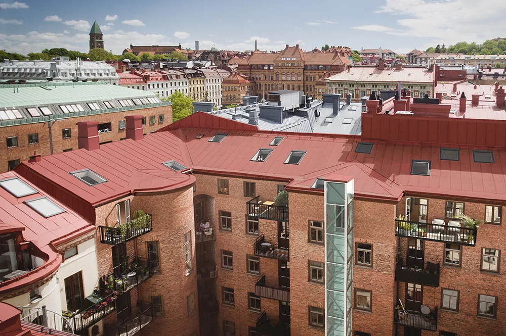 Modest Color Palette and Open Living Room: Stylish Apartment in Gothenburg (67 sq m) - Gallery image 21