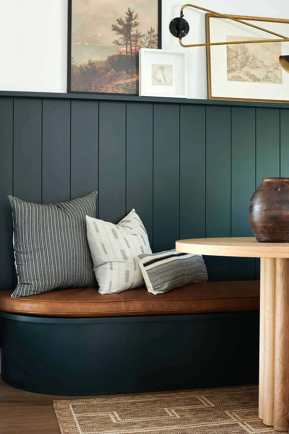 Schwarze Wände und helles Möbel: Mutiger, aber gemütlicher Interieur in Los Angeles - Gallery image 8