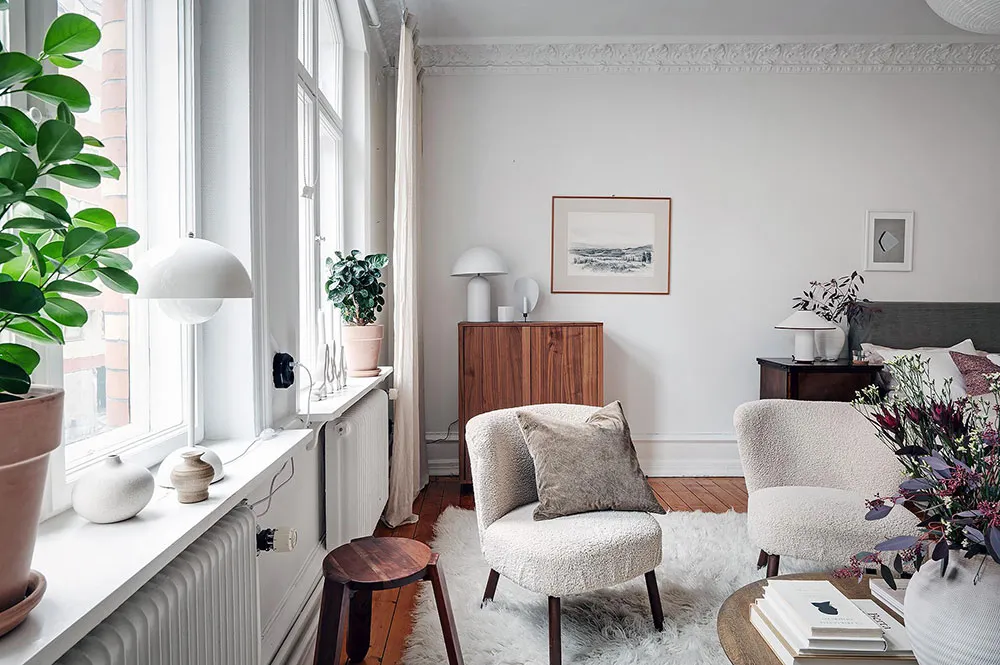 Мягкий декор и фрагменты кирпичной стены на кухне: небольшая квартира в Гетеборге (46 кв. м) - Gallery image 14