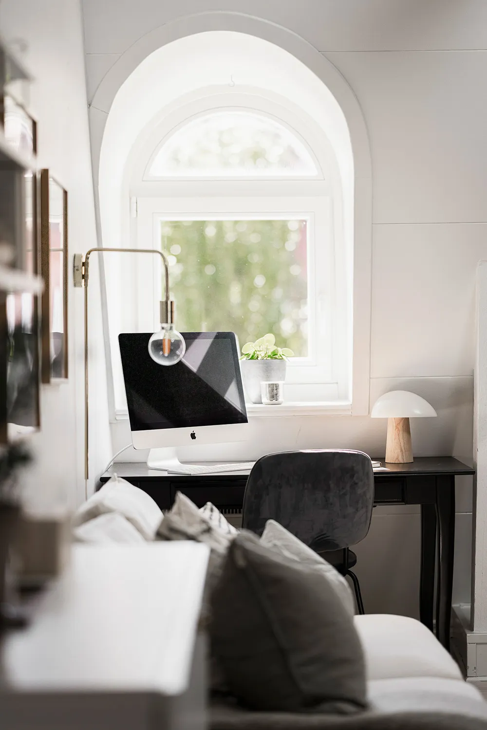 Luz de mansarda en Geteborg que parece más grande de lo que realmente es (45 m²) - Gallery image 11