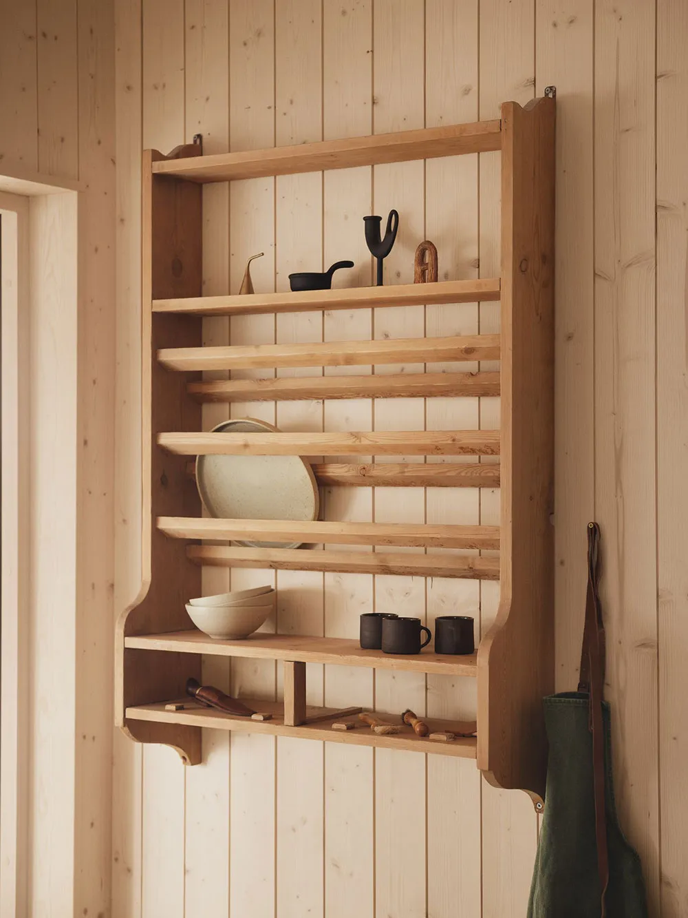 Wooden Minimalism Against the Background of Snow-Capped Mountains: House in Norway - Gallery image 9
